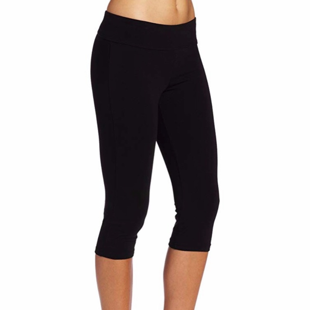 NWOT Spalding Capri Legging